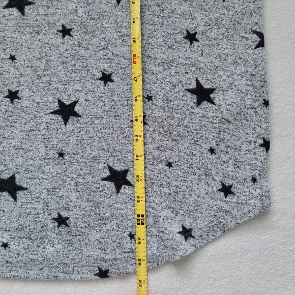 Fitted Sleeves Loose Fit Stretchy Viscose Stars Sweatshirt EUC Women's S grey - Picture 3 of 11